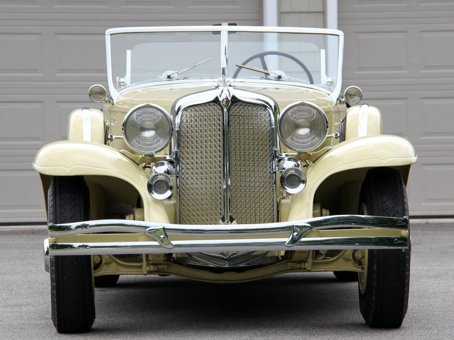 Chrysler Imperial Dual Cowl Phaeton by LeBaron 1931 года  (фото 11 из 25)